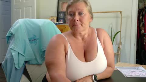 curious couple online show from 04.15.26