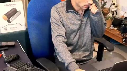 Snapshot of curiousgenie chatting on 02.01.26 curiousgenie online show from 02.01.26