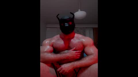 CuriousMuscleBoy online show from 01.05.25