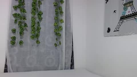 Snapshot of curiuscouplehot chatting on 09.29.25 Pablo and emma online show from 09.29.25