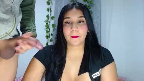 Snapshot of curiuscouplehot chatting on 10.01.25 Pablo and emma online show from 10.01.25