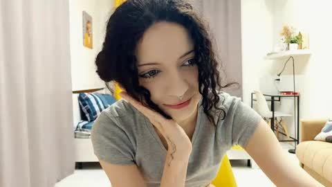 Kira online show from 05.04.26