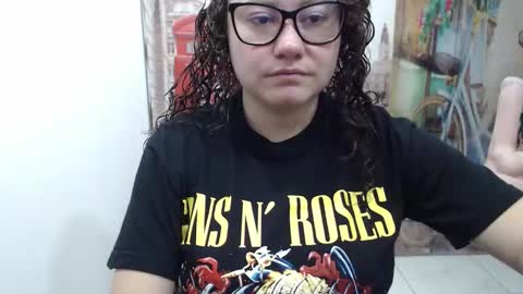 Vannesa online show from 11.18.25