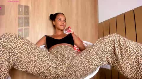 Curly  -  OF- CURLY SWEETT online show from 09.22.25