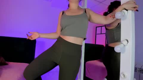 Vixen Please click followww 3333 online show from 09.19.25