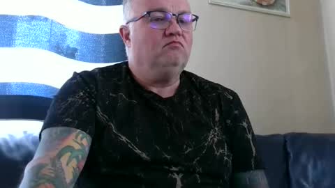 Snapshot of curtus14 chatting on 09.20.25 curtus14 online show from 09.20.25