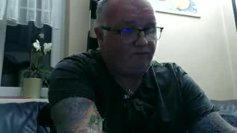 curtus14 online show from 11.26.25