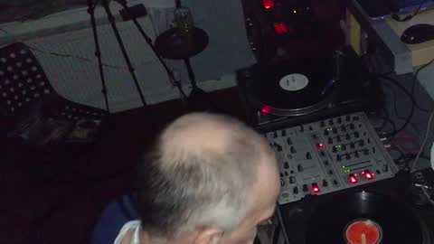 Snapshot of curvelover1977 chatting on 02.01.26 curvelover1977 online show from 02.01.26