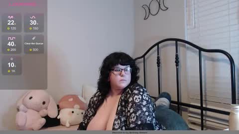 Snapshot of curvy_crushxo chatting on 01.11.26 Curvy CrushXO online show from 01.11.26