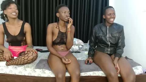 curvy_shirly online show from 03.01.26