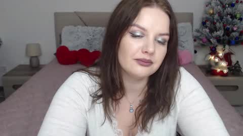 curvyanna13 online show from 12.25.24