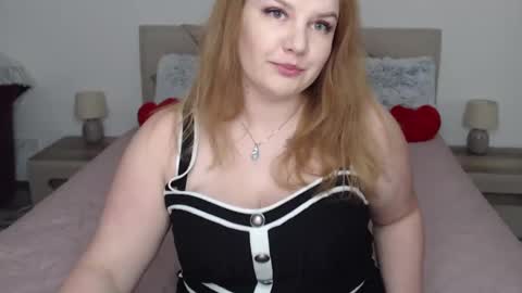 curvyanna13 online show from 01.22.25