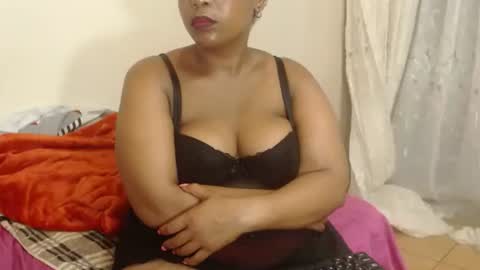 curvycutiexx94 online show from 02.16.25