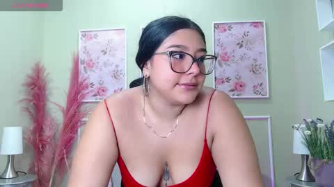 Snapshot of curvydelicios_zoe chatting on 10.20.25 Zoe  online show from 10.20.25