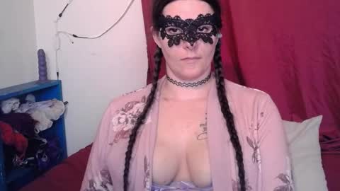 Snapshot of curvygamerceline chatting on 03.04.26 Celine Fawe online show from 03.04.26