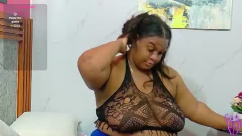 Snapshot of curvyhomebebe chatting on 07.14.26 curvyhomebebe online show from 07.14.26