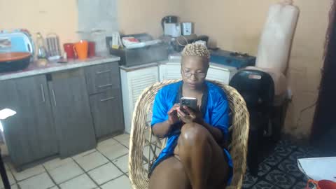 curvypear76x online show from 12.07.24
