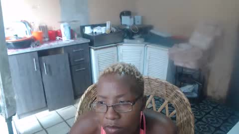 curvypear76x online show from 12.09.24