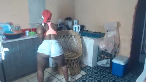 curvypear76x online show from 12.24.24