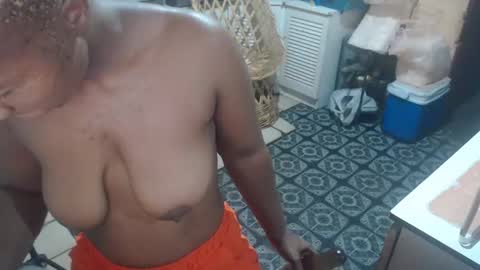 curvypear76x online show from 01.11.25