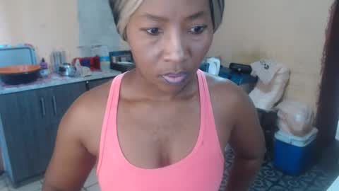 curvypear76x online show from 01.20.25