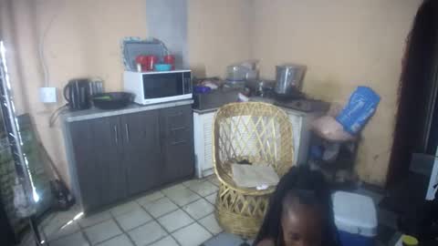 Snapshot of curvypear76x chatting on 09.20.25 curvypear76x online show from 09.20.25