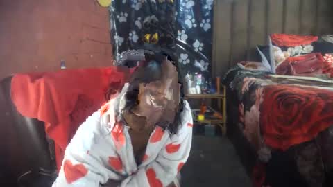 Snapshot of curvypear76x chatting on 11.17.25 curvypear76x online show from 11.17.25