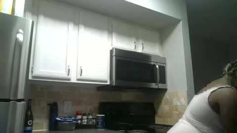 curvyychocolate online show from 02.04.25