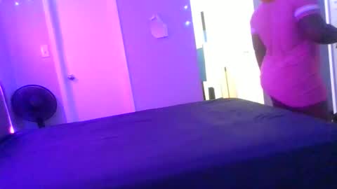 curvyychocolate online show from 03.10.25