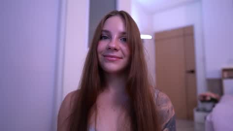 Snapshot of cute__foxy chatting on 09.17.25 Foxy online show from 09.17.25