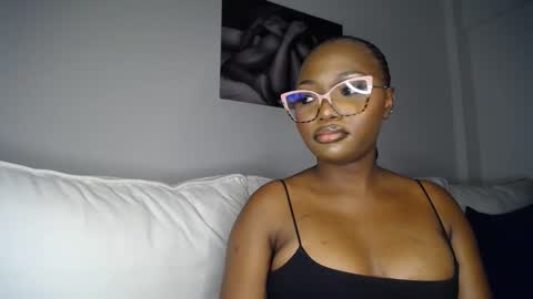 Liya online show from 02.18.25