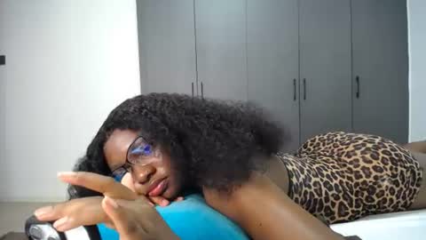 Liya online show from 07.14.26