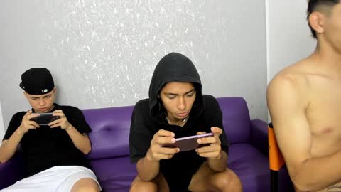 ARTURO-18  MATIAS-18  NIKOLAY-19  HADES-18  GABO-19 online show from 01.17.25