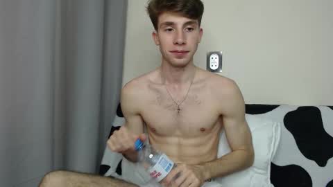 Snapshot of cute_brian chatting on 09.24.25 Im Brian online show from 09.24.25