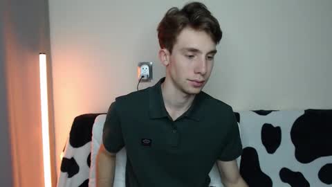 Snapshot of cute_brian chatting on 10.11.25 Im Brian online show from 10.11.25