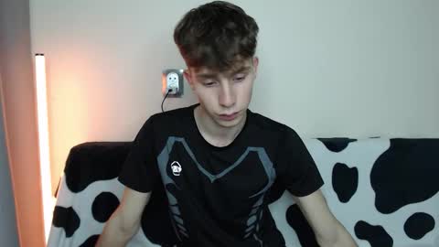 Snapshot of cute_brian chatting on 10.16.25 Im Brian online show from 10.16.25