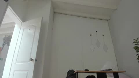 Snapshot of cute_ebonny chatting on 10.27.25 Stacy online show from 10.27.25