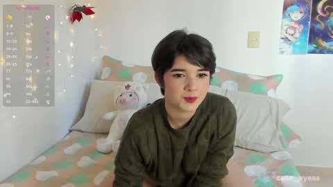 Snapshot of cute_eyess chatting on 01.08.25 Cute online show from 01.08.25