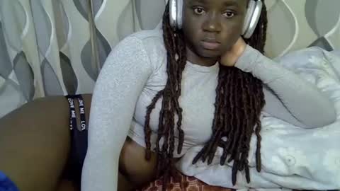 Snapshot of cute_gee chatting on 06.14.26 daddysdoll online show from 06.14.26