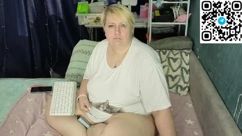 Snapshot of cute_hanna_bbw chatting on 04.03.26 Hanna online show from 04.03.26