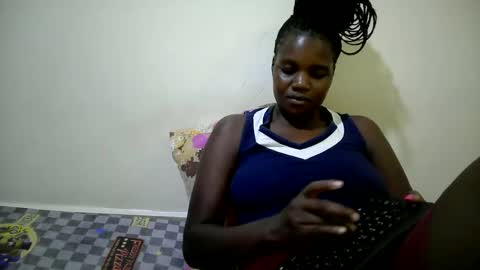 cute_heaven online show from 10.05.25