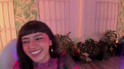 Snapshot of cute_hollywood chatting on 01.17.26 Sofa online show from 01.17.26