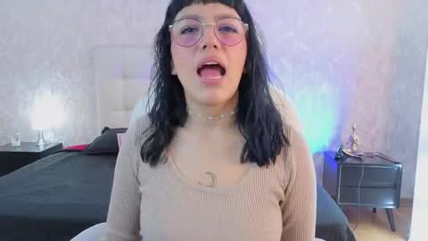 Sofa  online show from 04.15.26