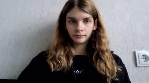 Snapshot of cute_kitte chatting on 12.15.24 cute_kitte online show from 12.15.24