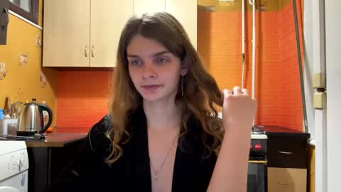 Snapshot of cute_kitte chatting on 01.24.25 cute_kitte online show from 01.24.25