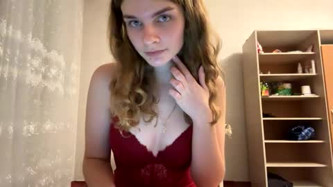 Snapshot of cute_kitte chatting on 01.28.25 cute_kitte online show from 01.28.25