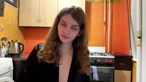 Snapshot of cute_kitte chatting on 02.07.25 cute_kitte online show from 02.07.25
