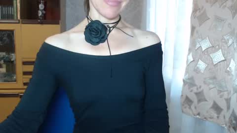 cute_lion_ online show from 12.22.24