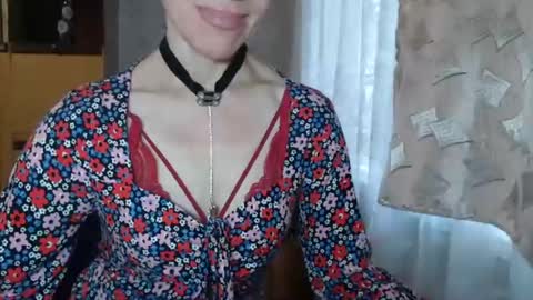 cute_lion_ online show from 12.26.24