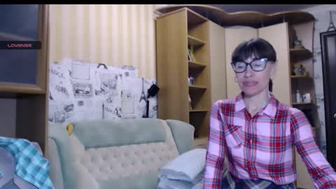 cute_lion_ online show from 10.26.25